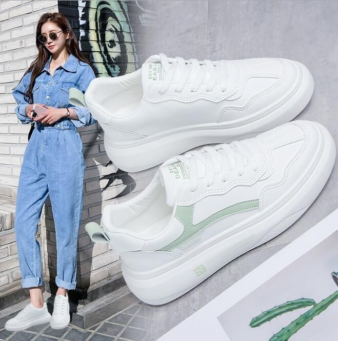 Compra Zapatos Nuevos Pequeños Zapatos Blancos De Las Mujeres Populares Del  Verano Inschaowanghong Calzado Casual Y Versátil Suela Gruesa Para  Estudiantes Barato | Entrega Rápida Y Calidad | Es.Dhgate