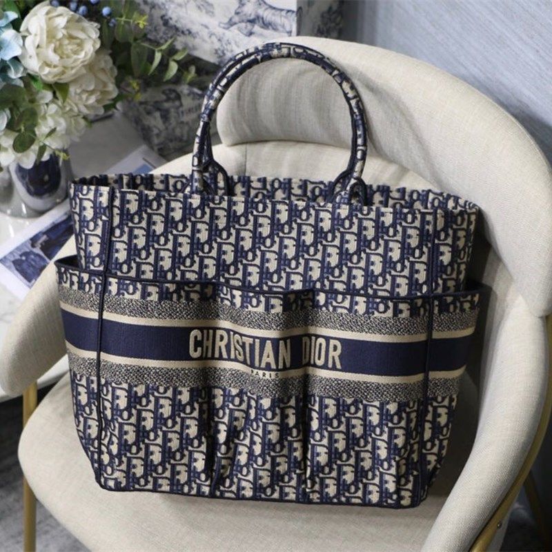 expensive shoulder bags