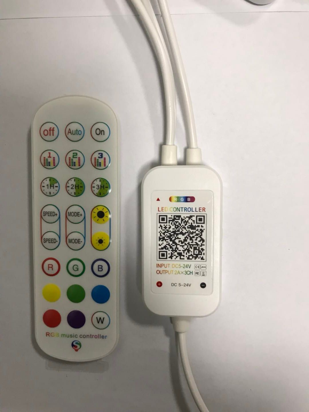 Bluetooth-muziekcontroller met 24 toetsen