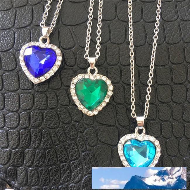 short chain heart necklace