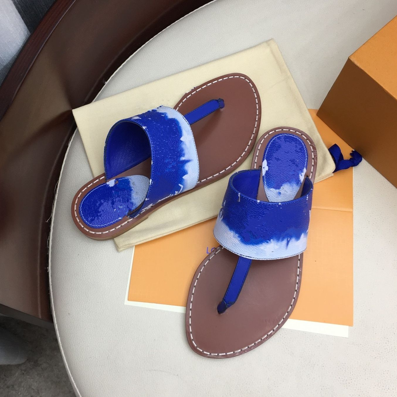 thong mule sandals