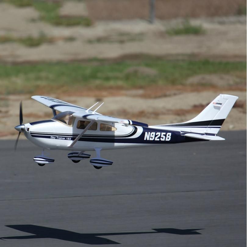 cessna 182 rc airplane