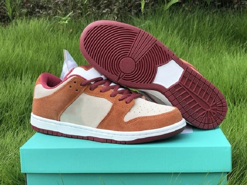 dunk low dark russet