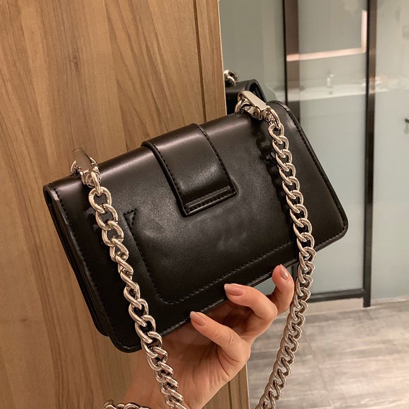 charles and keith woven bolsa