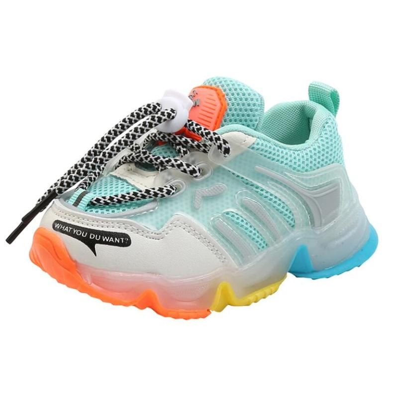 white sport shoes kids