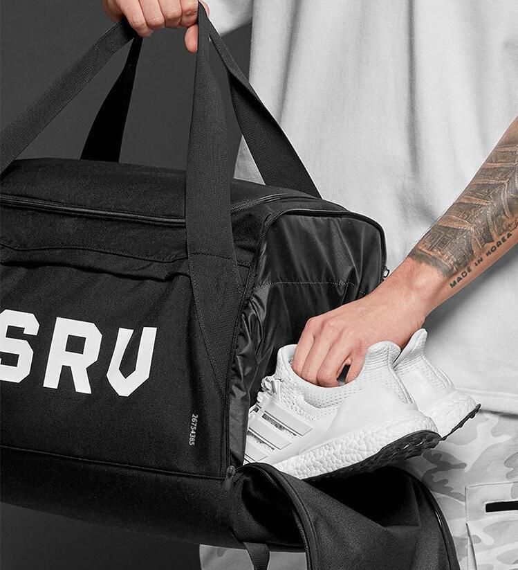 lightweight shoulder bag for travel