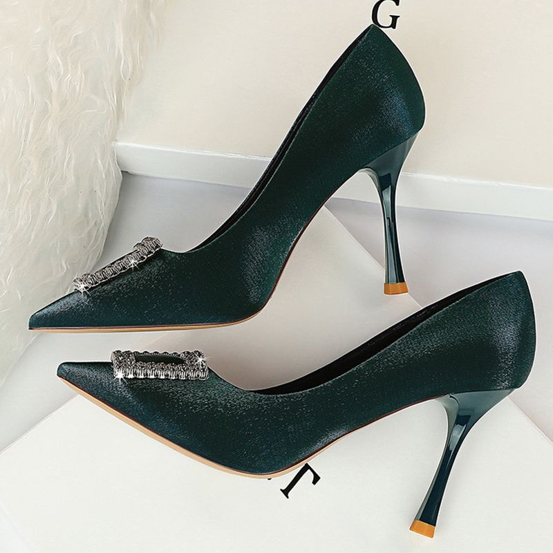 plus size stiletto heels