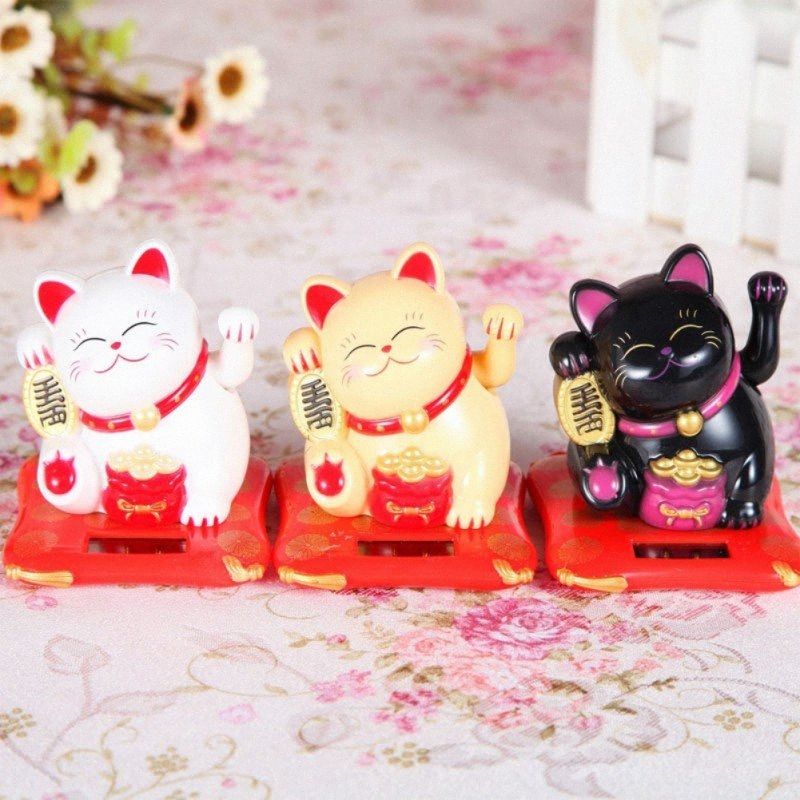 solar powered lucky cat