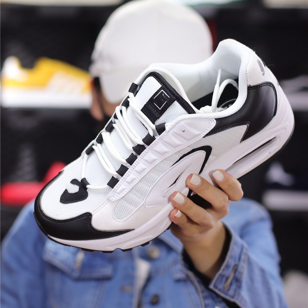 anti skid sports shoes