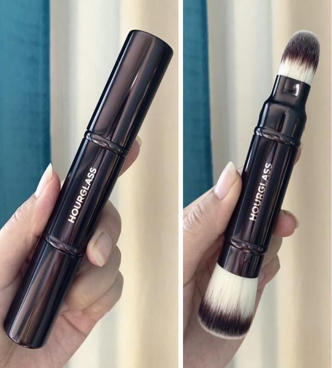 Retractable Blush Highlight Brush