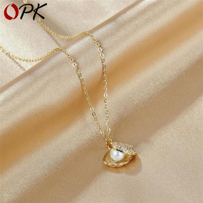 Ocean Pearl Shell Necklace Small Design 