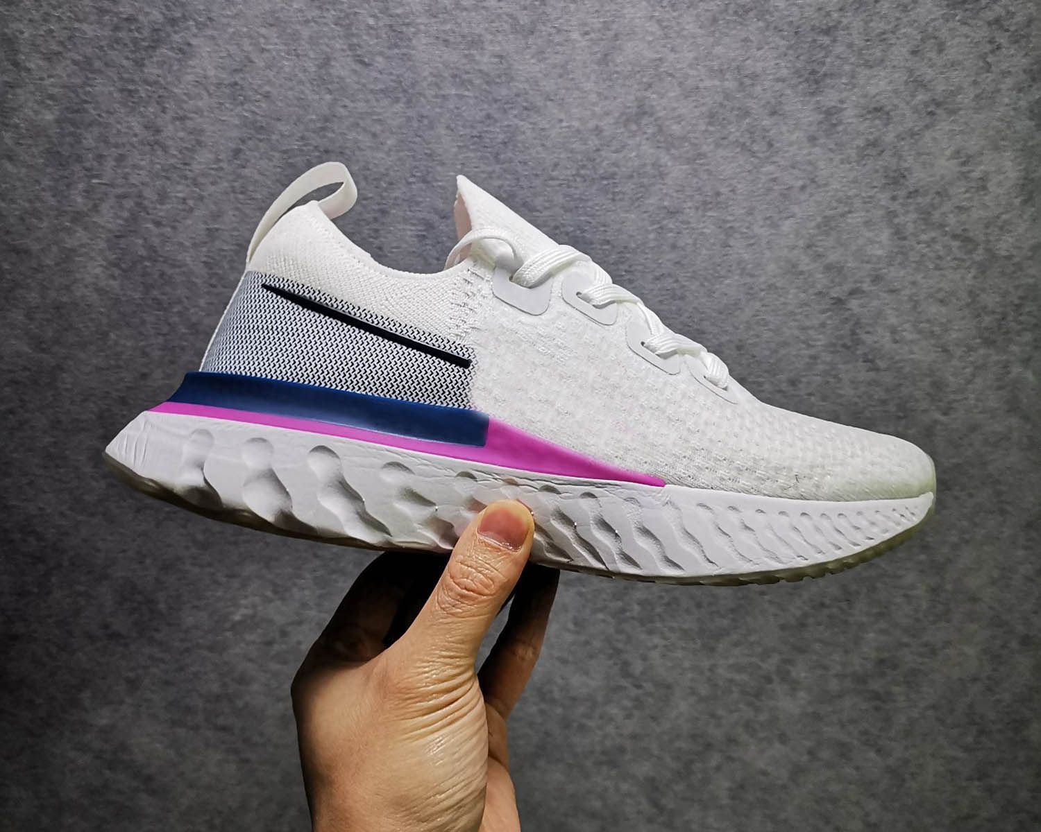 infinity tennis shoes