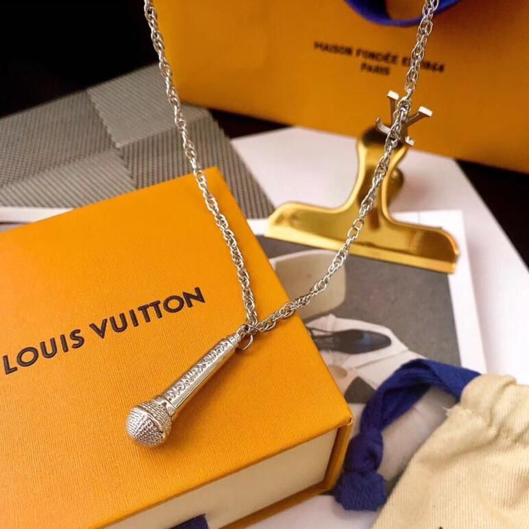louis vuitton microphone necklace