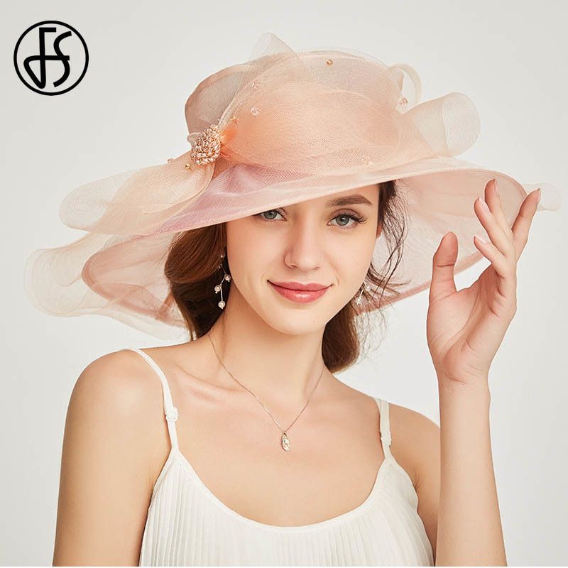Светло -розовая солнцезащитная шляпа