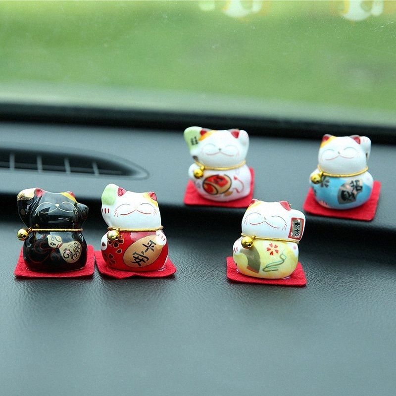 lucky cat car