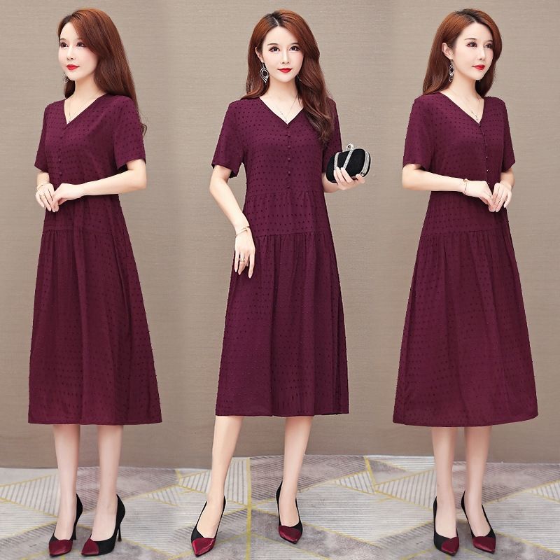 evening dresses for 40 year old woman