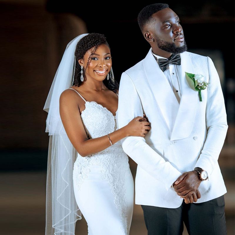 Acquistare Abiti Giacca Bianca E Pantaloni Neri Da Sposa Smoking Doppio  Petto Scialle Risvolto Slim Fit Festa Di Nozze Economico | Consegna Veloce  E Qualità | It.Dhgate