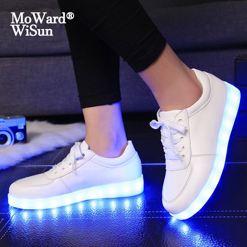 Tamaño 35-44 brilla intensamente zapatos para las mujeres los LED con las