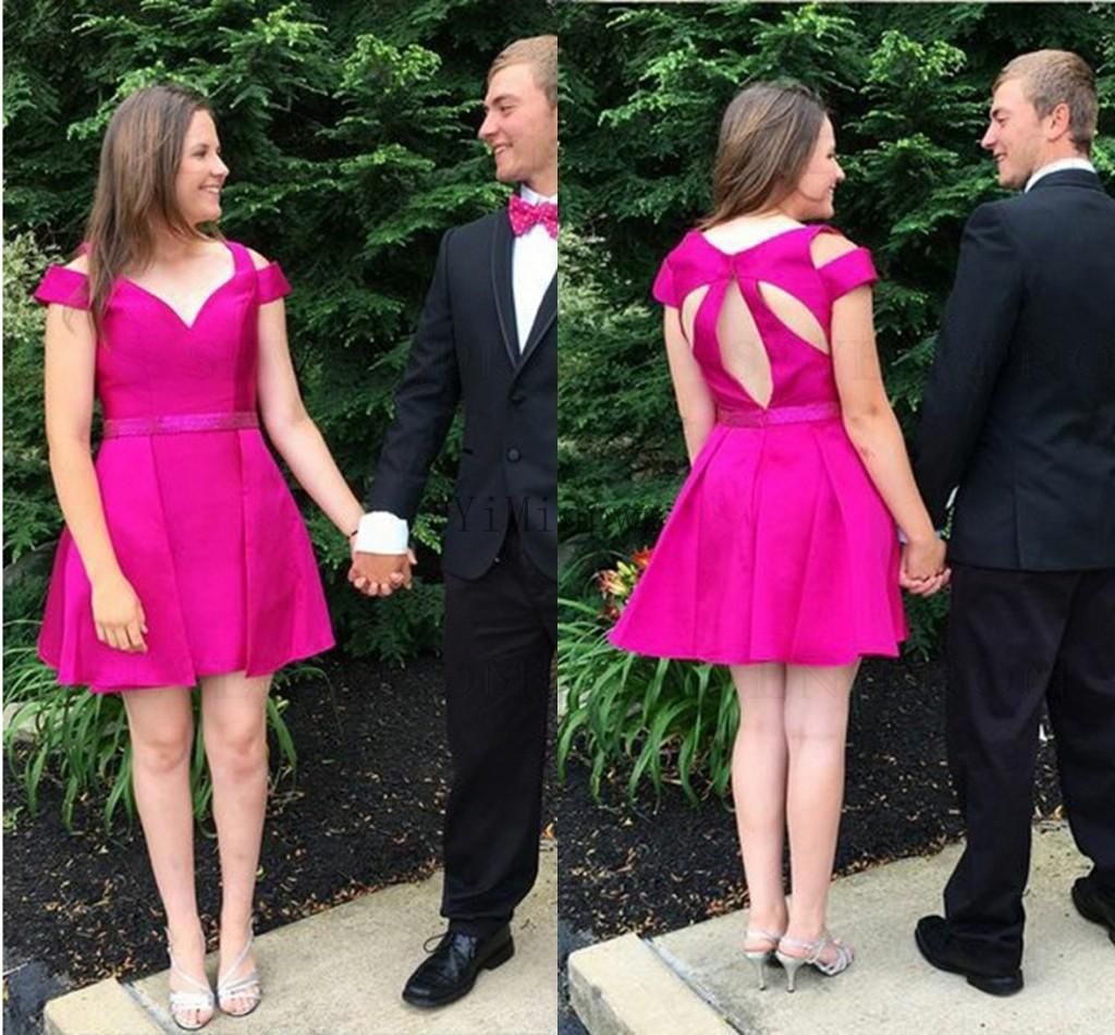 Compra Vestido Fucsia Corto Del Regreso Al Hogar De Los Vestidos De Los  Espaguetis Hollow Una Línea Mini Simple Niñas Cóctel Vestido De Fiesta De  La Ocasión Especial Para Sweet 16 Más