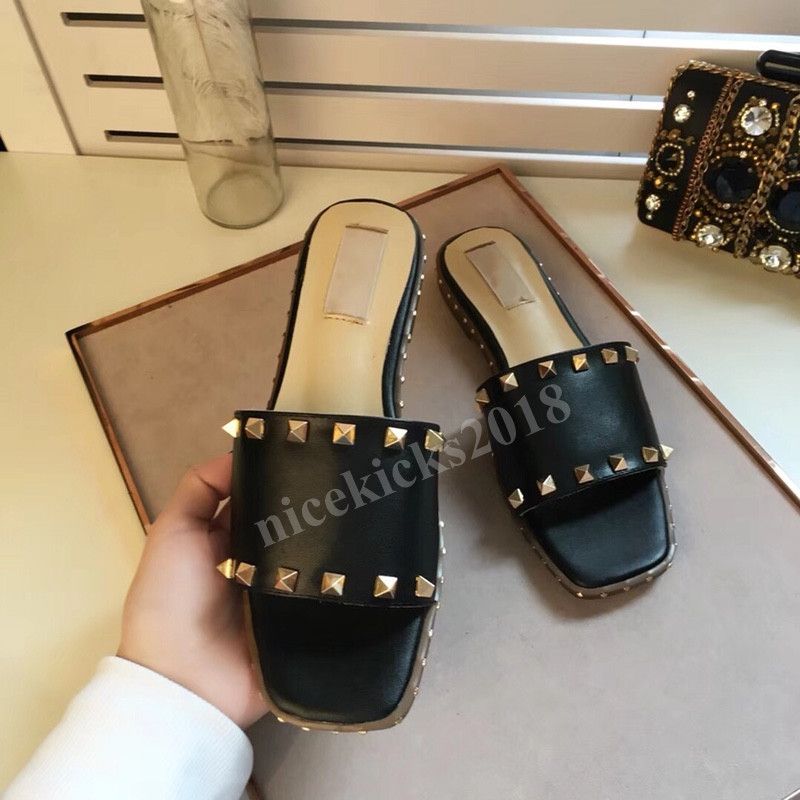 trendy slippers for girls