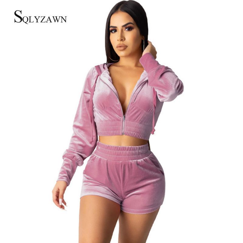 crop top moletom com capuz and skirt set