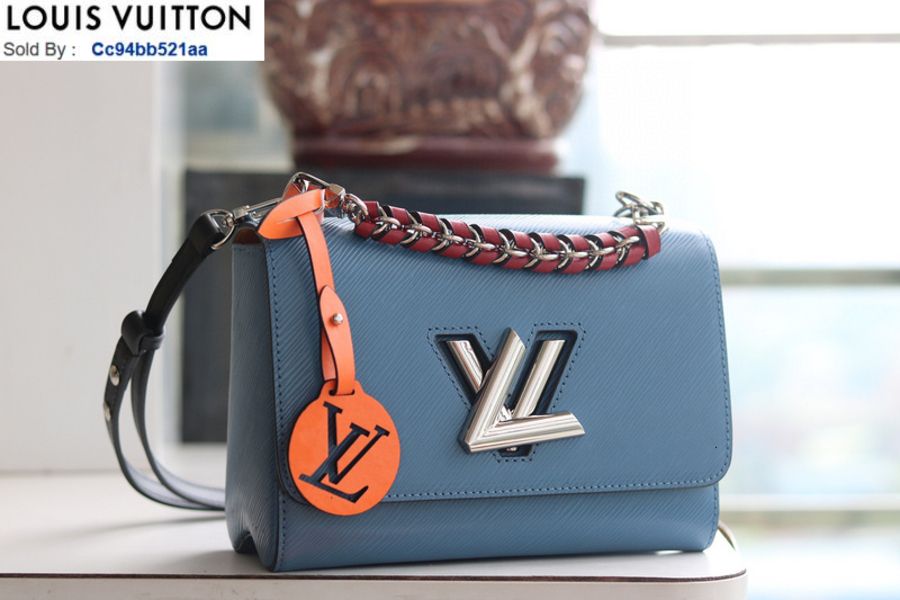 short chain shoulder bag