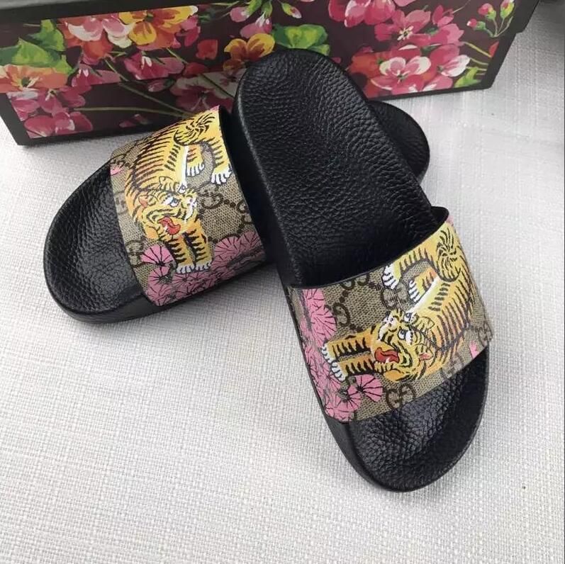 louis vuitton female slides