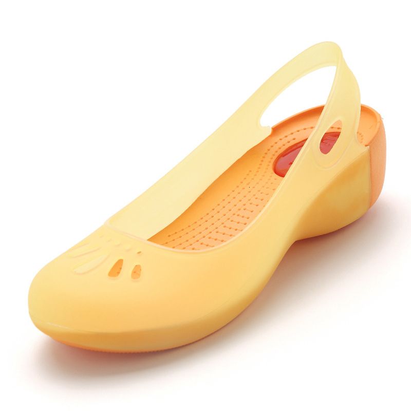 jelly plastic shoes