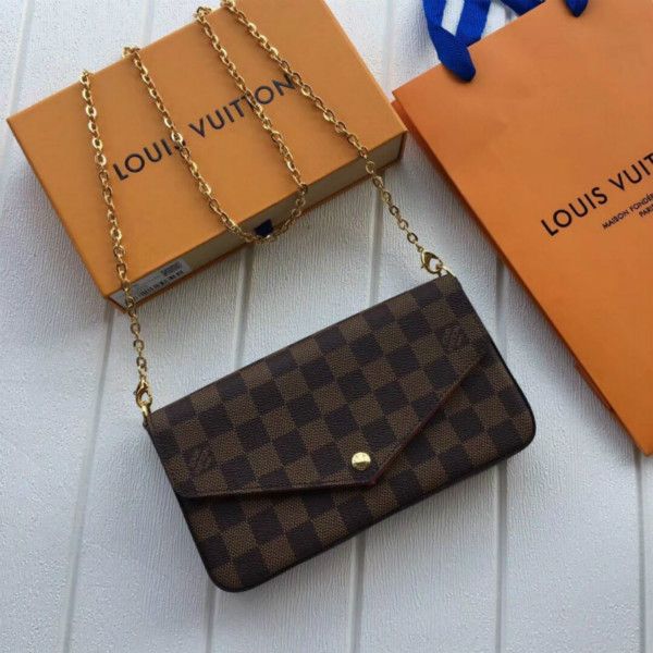 LV mini Pochette 迷你麻将包, Women's Fashion, Bags & Wallets