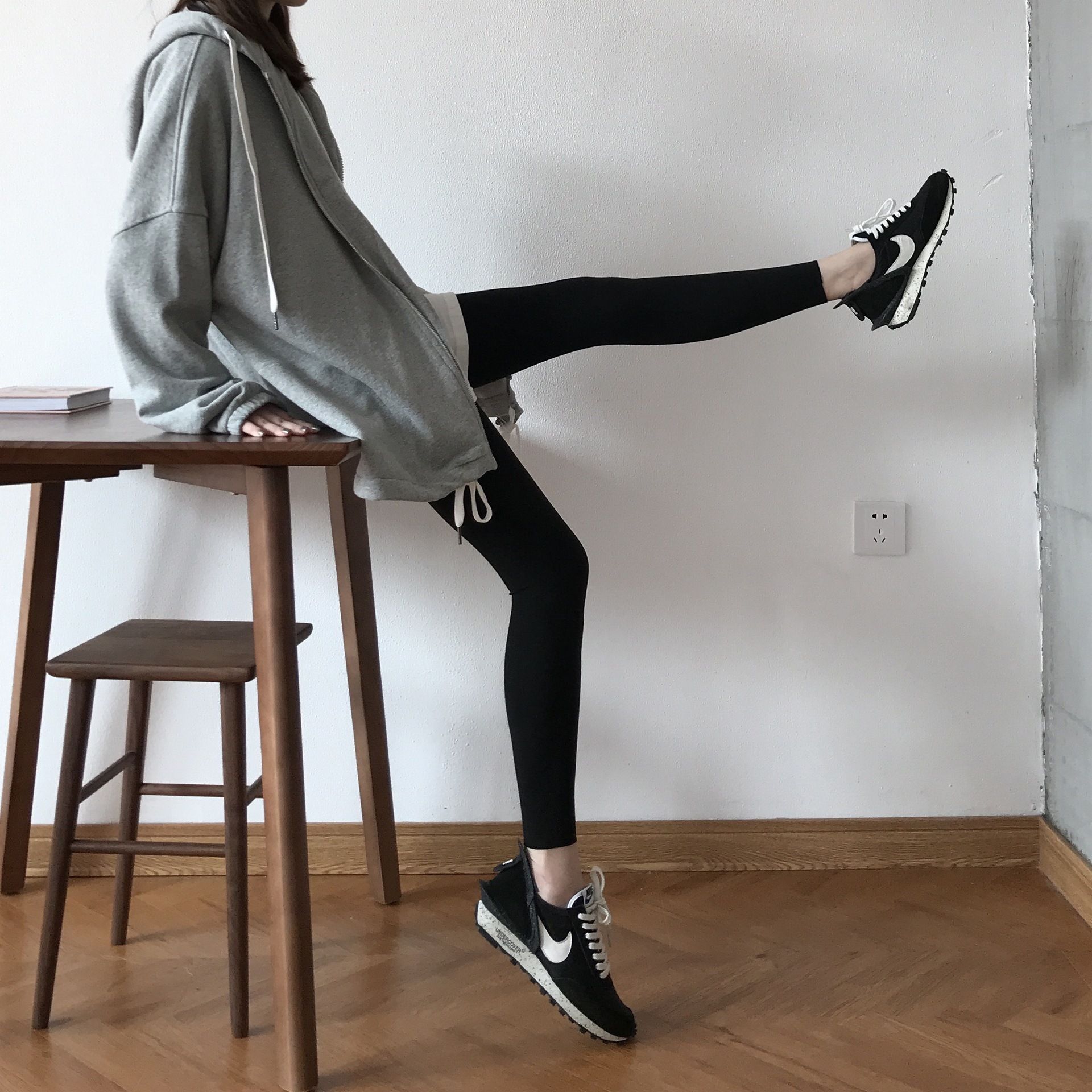 slimming black pants