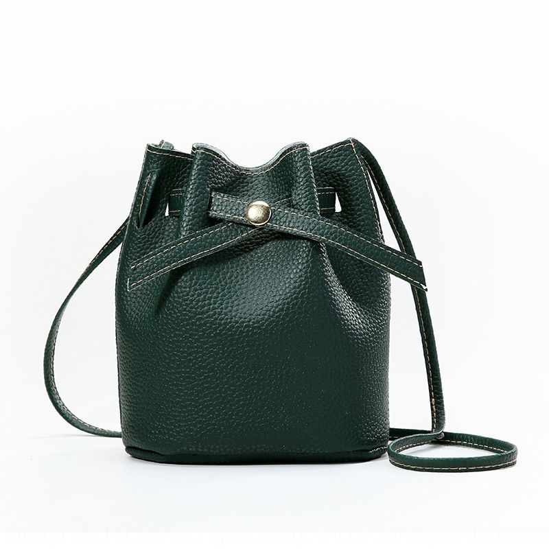 trendy bucket bag