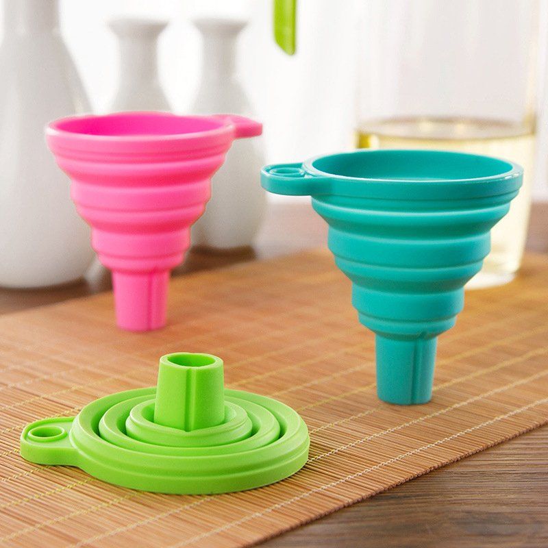 Pennytupu Portable Mini Silicone Gel Foldable Collapsible Style Funnel Hopper Kitchen Tool Practical Home Water Filler Tool 