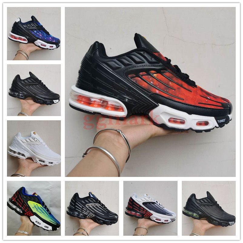 mens red running trainers