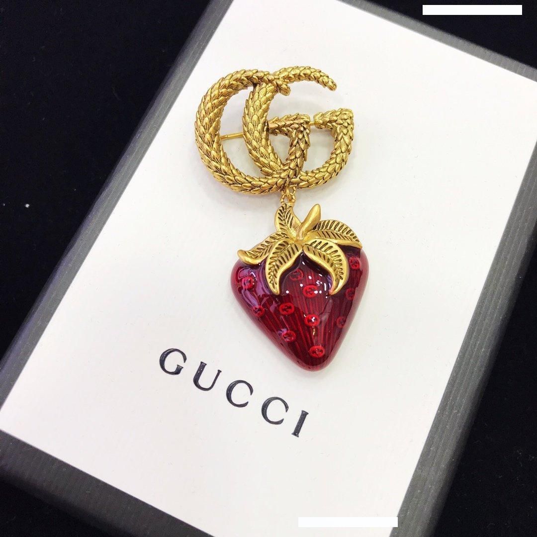 gucci strawberry brooch