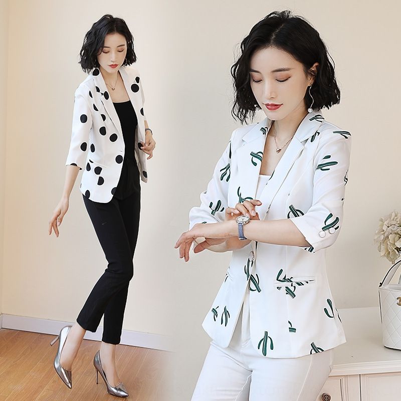 chic business wear