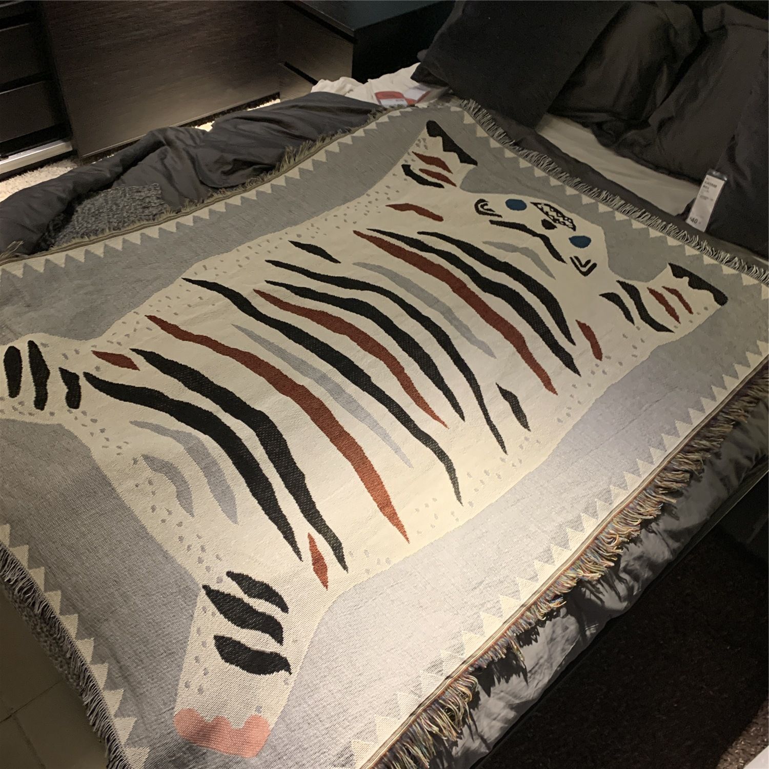 Nordic Tiger Throw Blanket Multifunction Animal Sofa Cobertor Dust Cover Blanket 