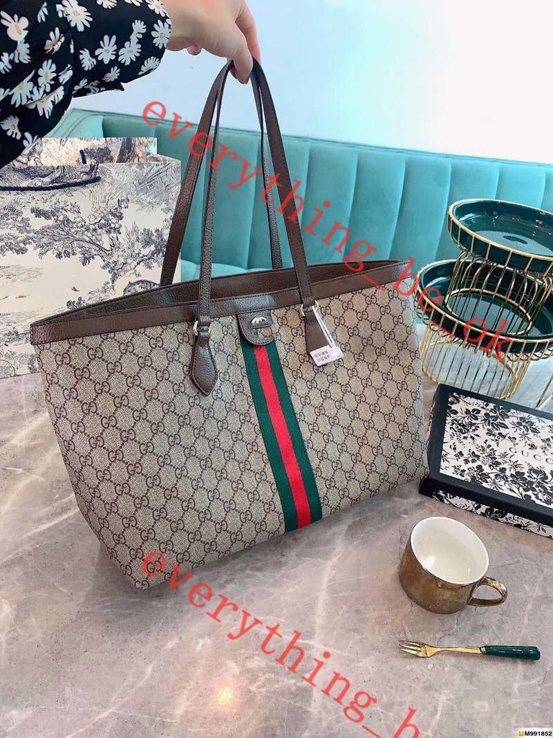 best online handbag store