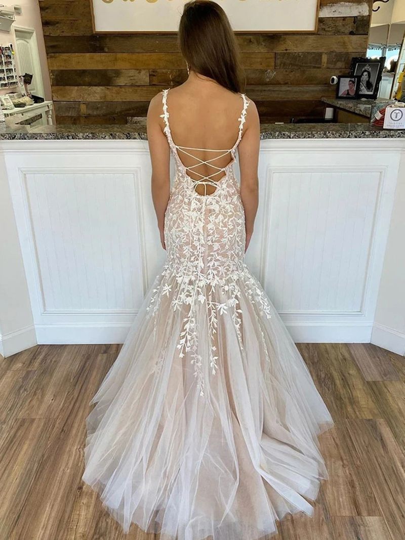Mermaid wedding dress with lace up back Clearance