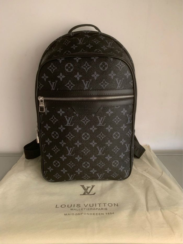 louis vuitton backpack male