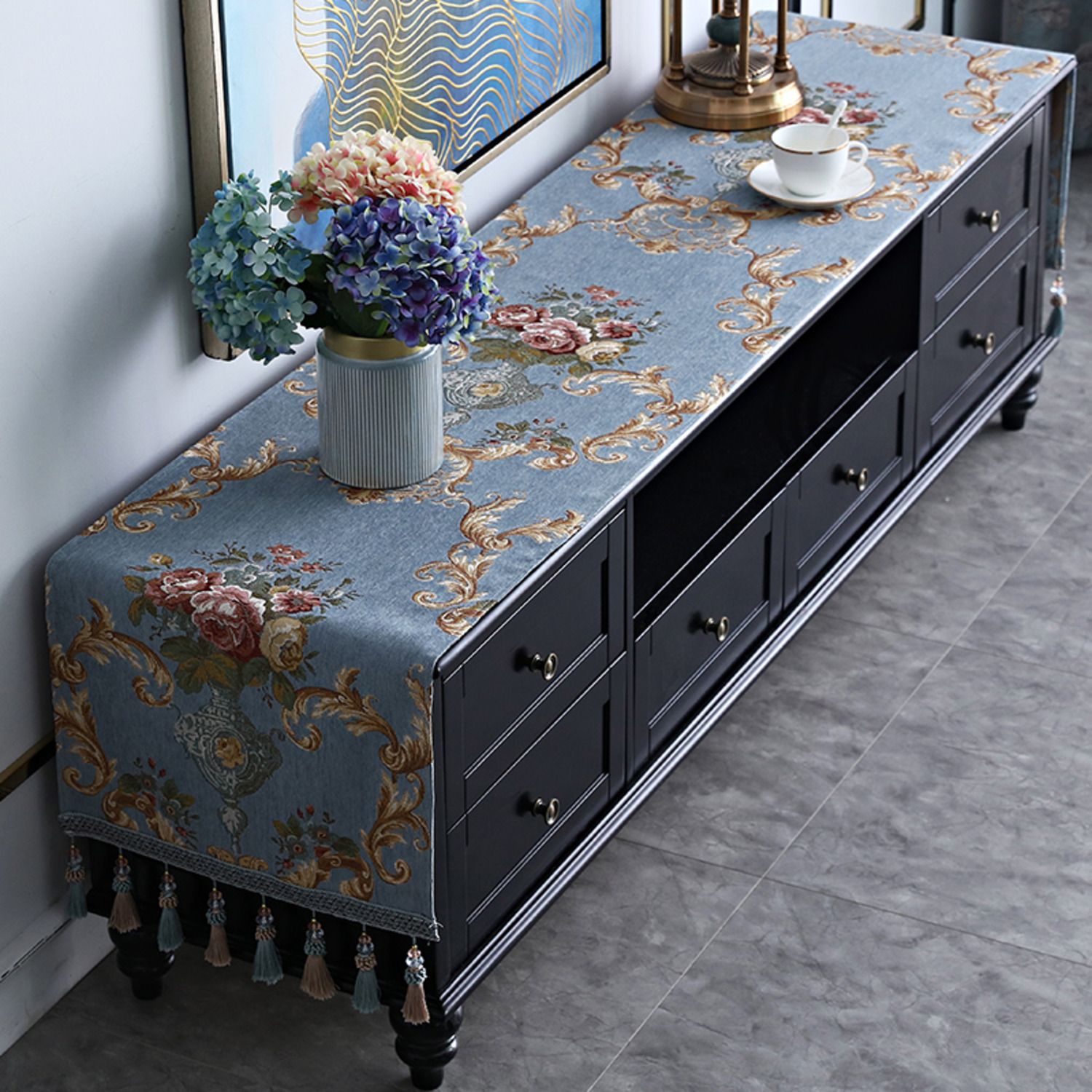 dresser cloth runner