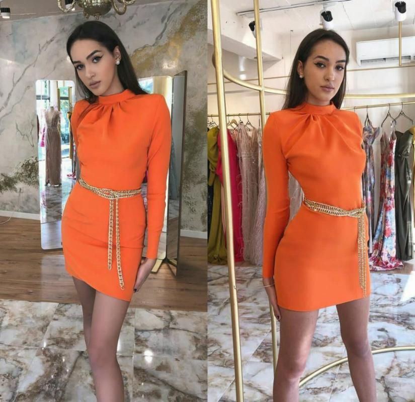 Compra Cóctel De Naranja Desgaste Vestidos De Satén De La Correa De Cuello  Alto De Manga Larga Corto Del Regreso Al Hogar Del Partido De Tarde Vestido  De Fiesta Barato | Entrega