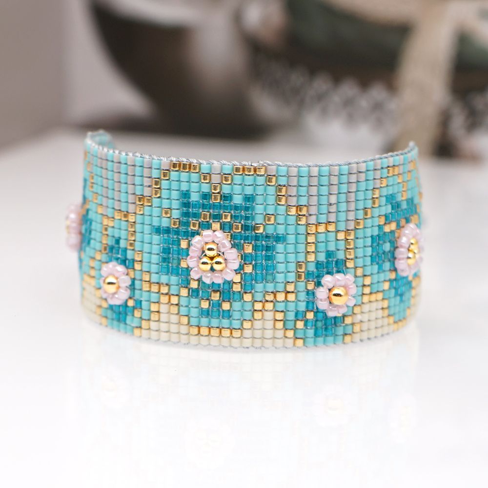Pulsera patrón de flor para las mujeres con cuentas pulseras Pulseras Mujer 2020 Mujeres Telar