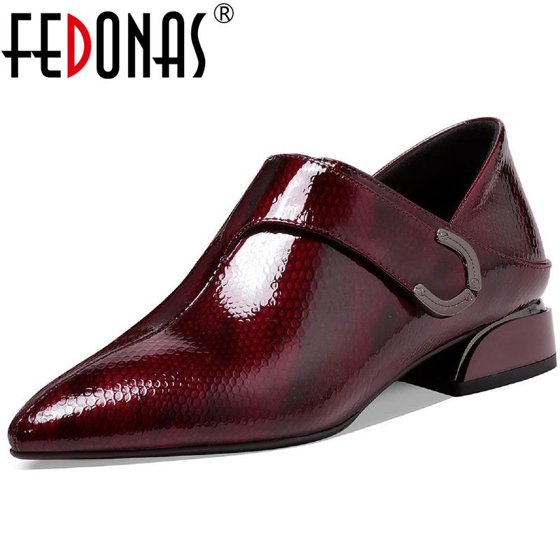 service ladies shoes