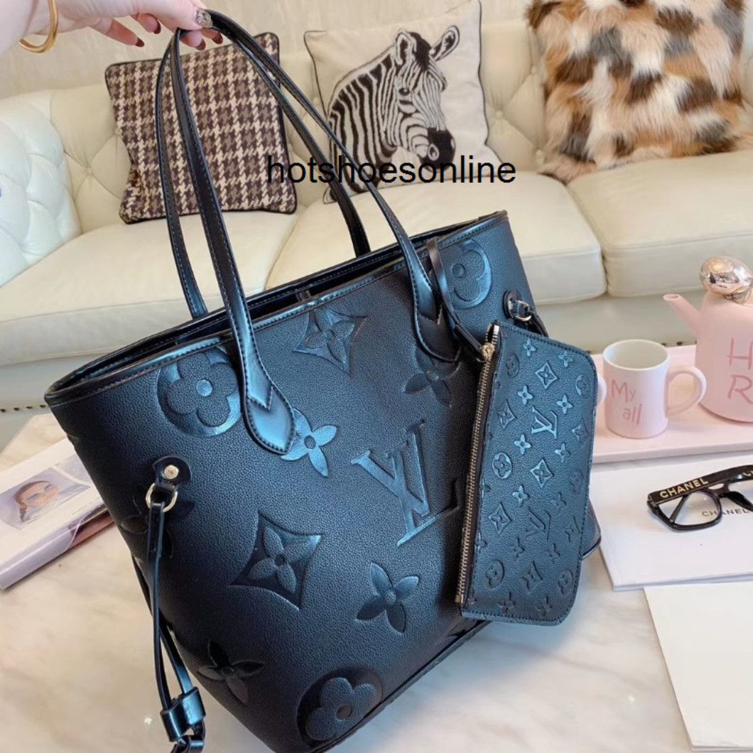 popular black purses