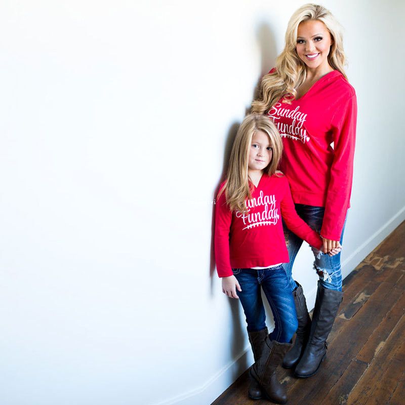 mother and daughter moletom com capuzs