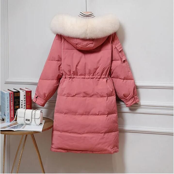 Настоящий меховой розовый пальто