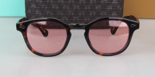 Tortoise Frame Light Red Lens