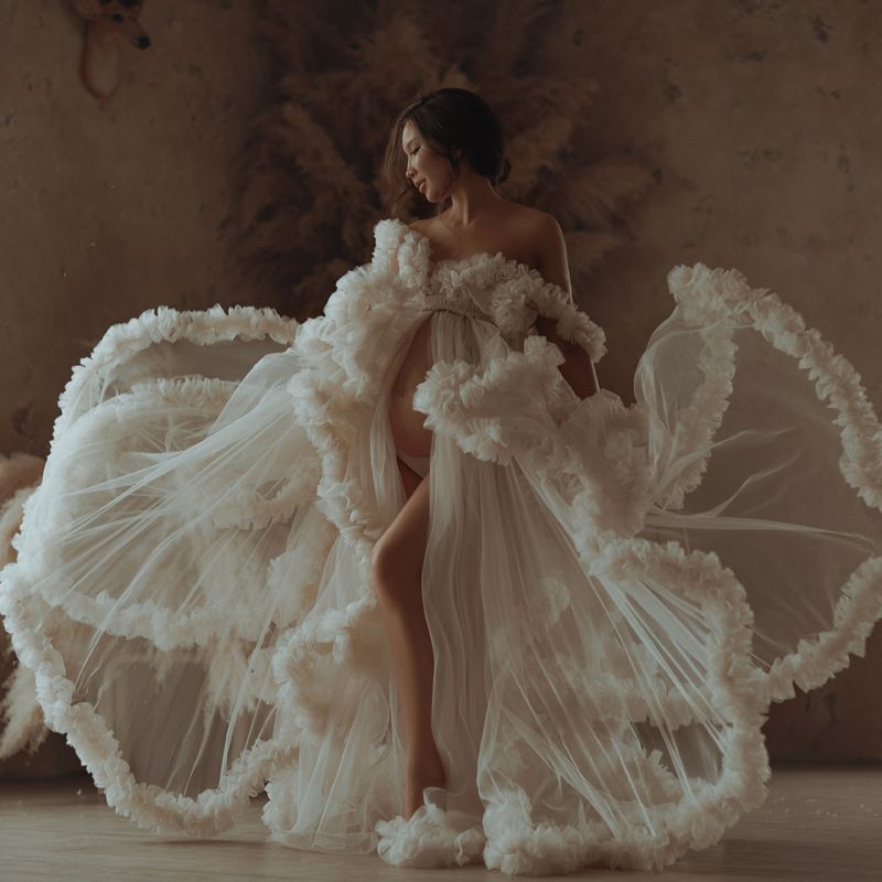 2021 Luxury Bridal Tulle Robes With Hat 