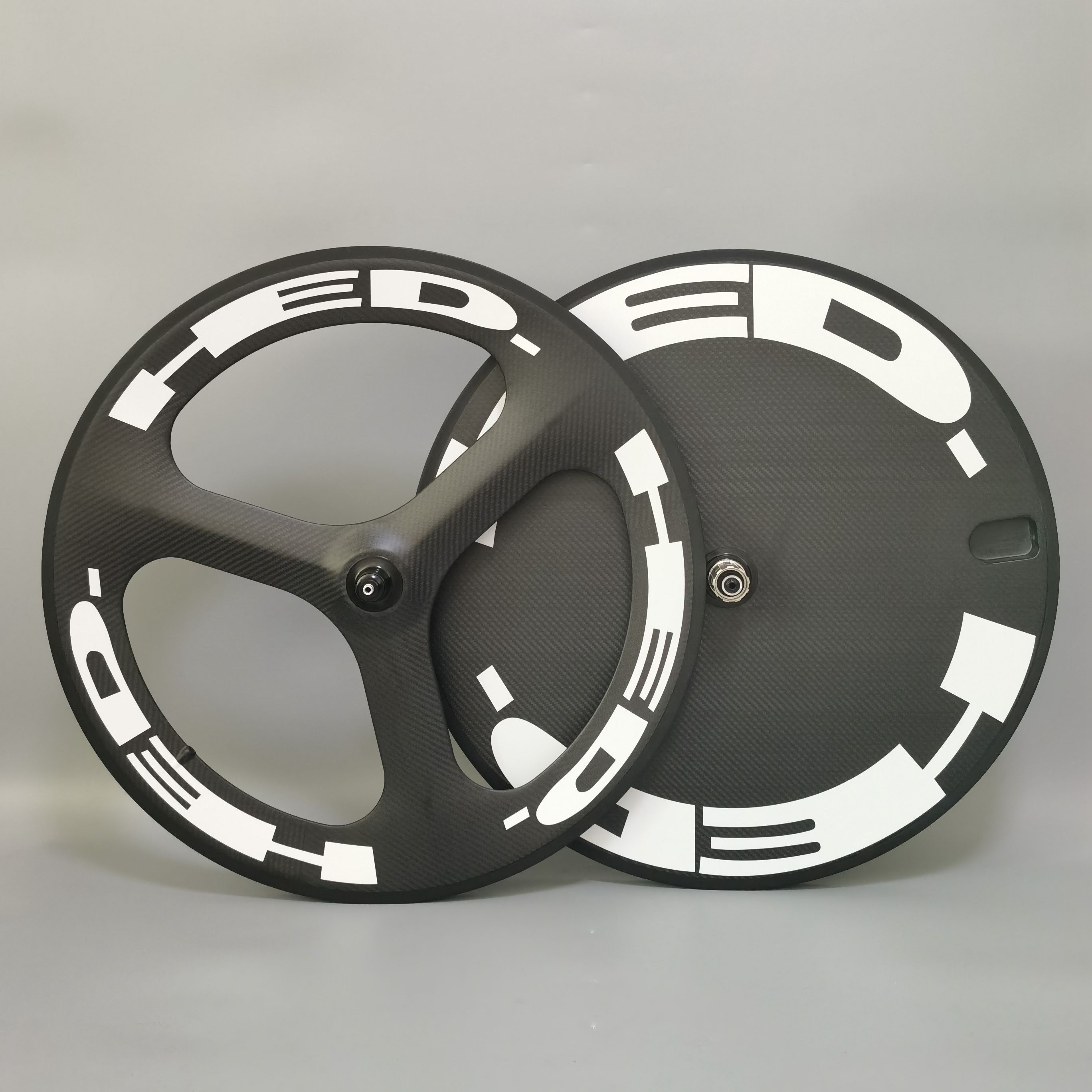 HED 700C Carbon Wheels Front Tri Spoke 