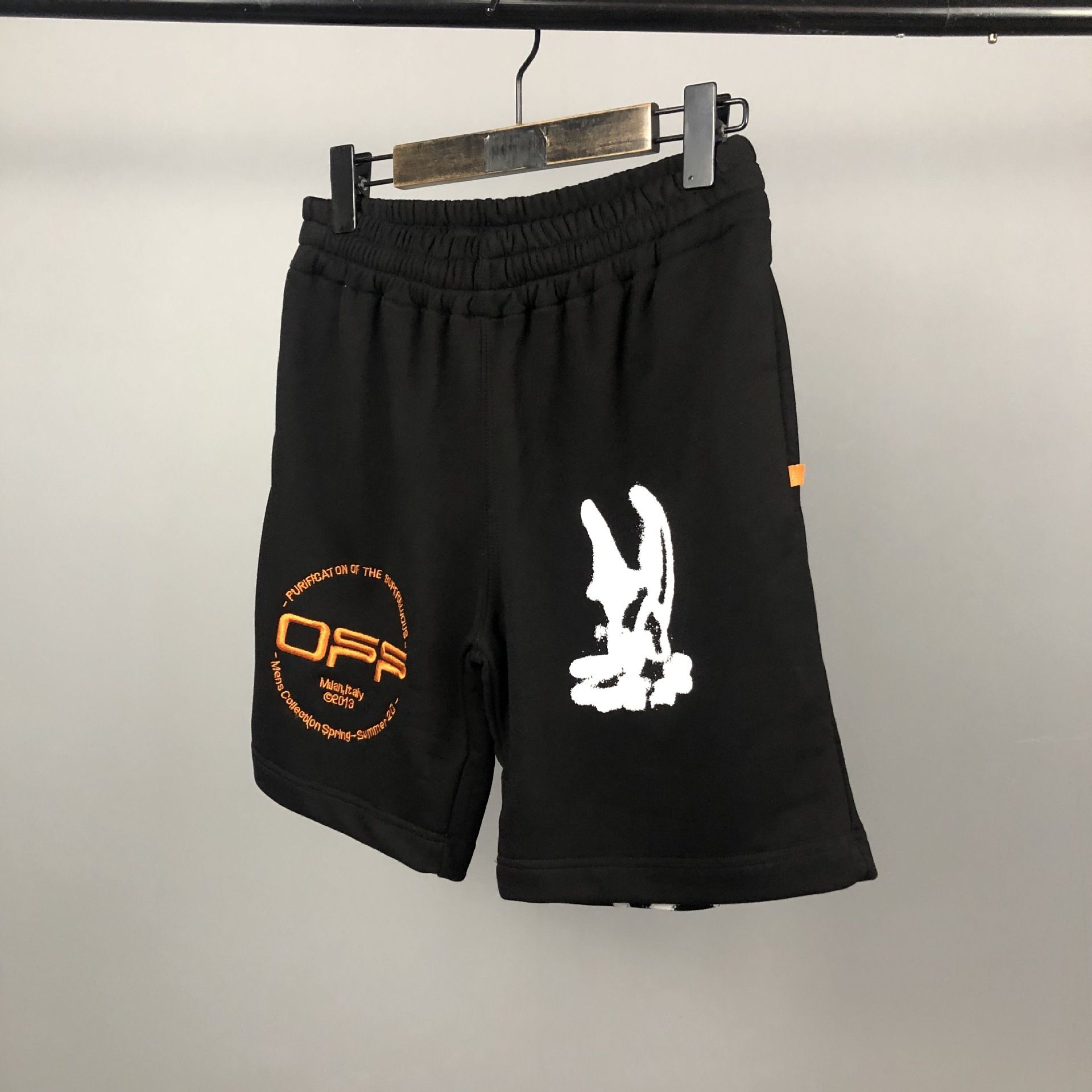 Compra OFF White Ow Offwhite Pantalones Cortos De Flujo De Conejos Blancos  De Graffiti Pantalones Deportivos De Base Letra Bordada De Cinco Puntos  Casuales Para Hombres Y Mujeres Barato | Entrega Rápida